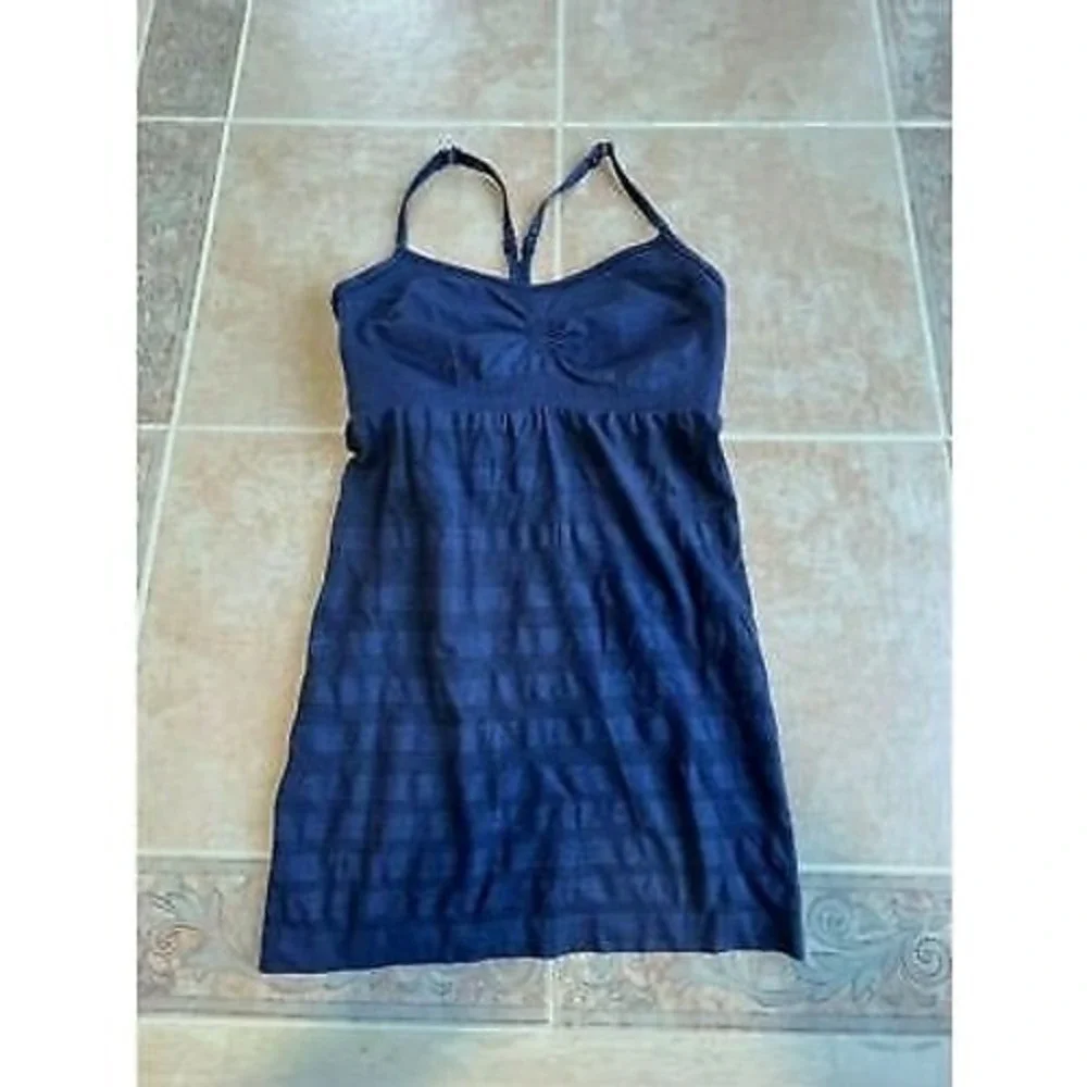 Lululemon athletica worn once tank top Blue Navy size 6-8 -Worn once